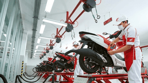 Perbedaan Layanan Servis Regular, Light Service, dan Heavy Service di Bengkel Resmi Honda