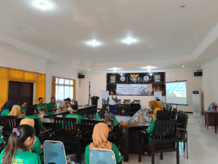 Sambil Edukasi Berkendara Aman, Pegawai Disnaker Prov. NTB difasilitasi Servis Kunjung Honda