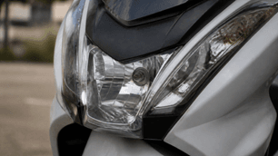 Lampu Depan Motor Matic Sering Putus, Apakah Penyebabnya?