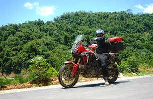 Ada Rencana Touring? Ini 7 Aksesoris Motor yang Wajib Ada