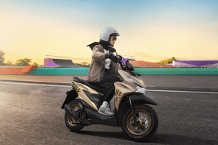 Kunci Latihan dan Tips Cepat Mahir untuk Naik Motor Bagi Perempuan Pemula