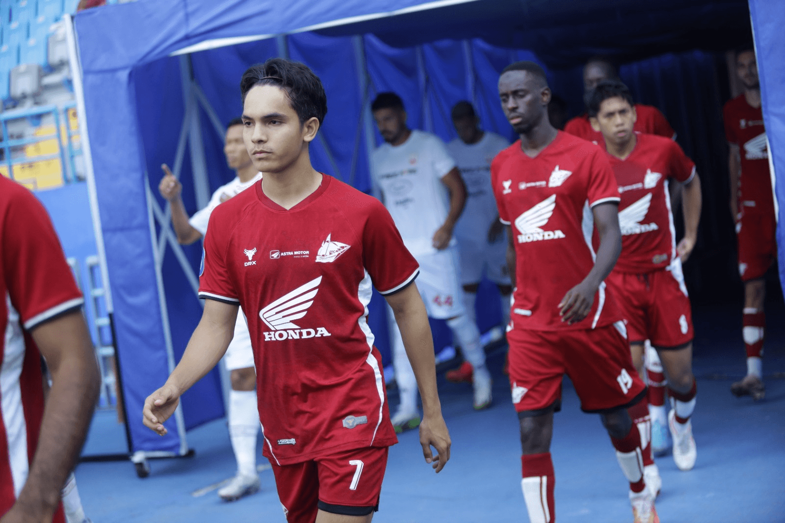 Astra Motor kembali menjadi sponsor utama PSM Makassar di Liga 1 musim 2024/2025. Dukungan Astra Motor melalui Honda ke PSM Makassar pun sudah dimulai sejak 2018.