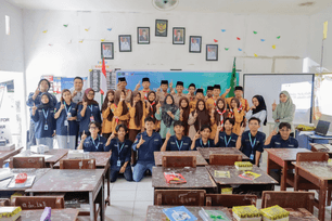 Astra Motor Kalimantan Timur 2 Dorong Kreativitas Melalui Pelatihan Penggunaan Canva